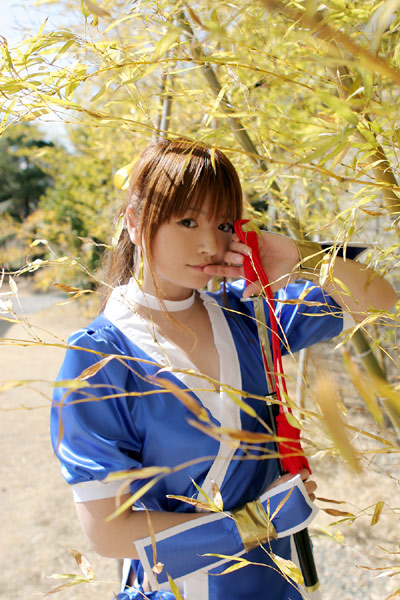 mizuhara arisa, kasumi (doa), dead or alive, tecmo, photo (medium), tagme, 1girl, asian, cosplay, female focus, kasumi (doa) (cosplay), long hair, looking at viewer, outdoors, ponytail, solo, sword, wakizashi, weapon