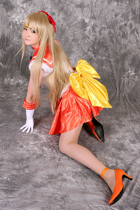 mizuhara arisa, aino minako, sailor venus, bishoujo senshi sailor moon, photo (medium), blonde hair, cosplay, high heels, shoes