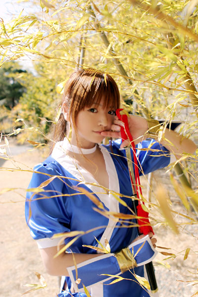 mizuhara arisa, kasumi (doa), dead or alive, tecmo, photo (medium), tagme, 1girl, asian, cosplay, female focus, kasumi (doa) (cosplay), long hair, looking at viewer, outdoors, ponytail, solo, sword, wakizashi, weapon