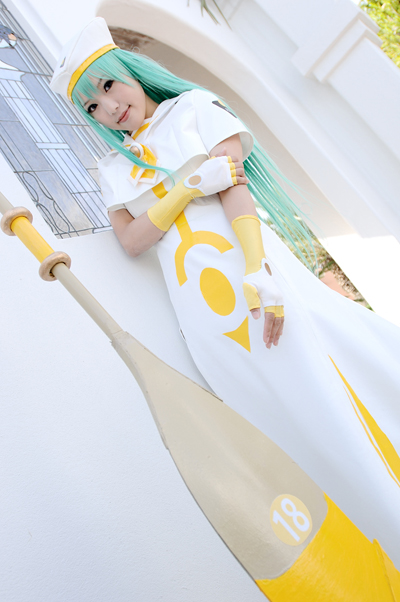 kipi-san, alice carroll, undine, aria (manga), photo (medium), 1girl, alice carroll (cosplay), asian, blue eyes, color contacts, cosplay, dutch angle, female focus, fingerless gloves, gloves, green hair, hat, long hair, looking at viewer, mole, oar, outdoors, sailor collar, solo