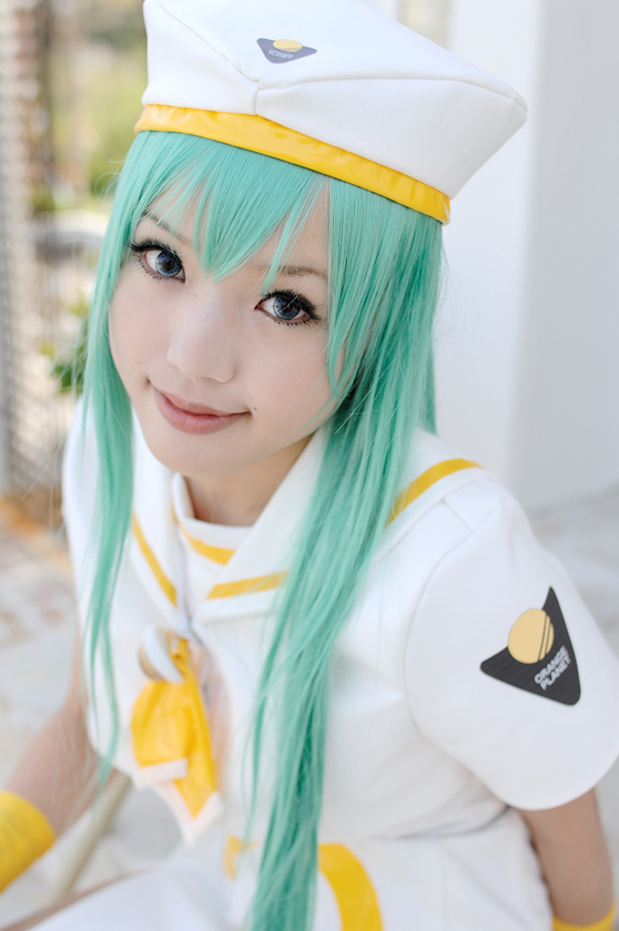 kipi-san, alice carroll, undine, aria (manga), photo (medium), 1girl, alice carroll (cosplay), asian, blue eyes, color contacts, cosplay, female focus, fingerless gloves, gloves, green hair, hat, long hair, looking at viewer, mole, sailor collar, solo
