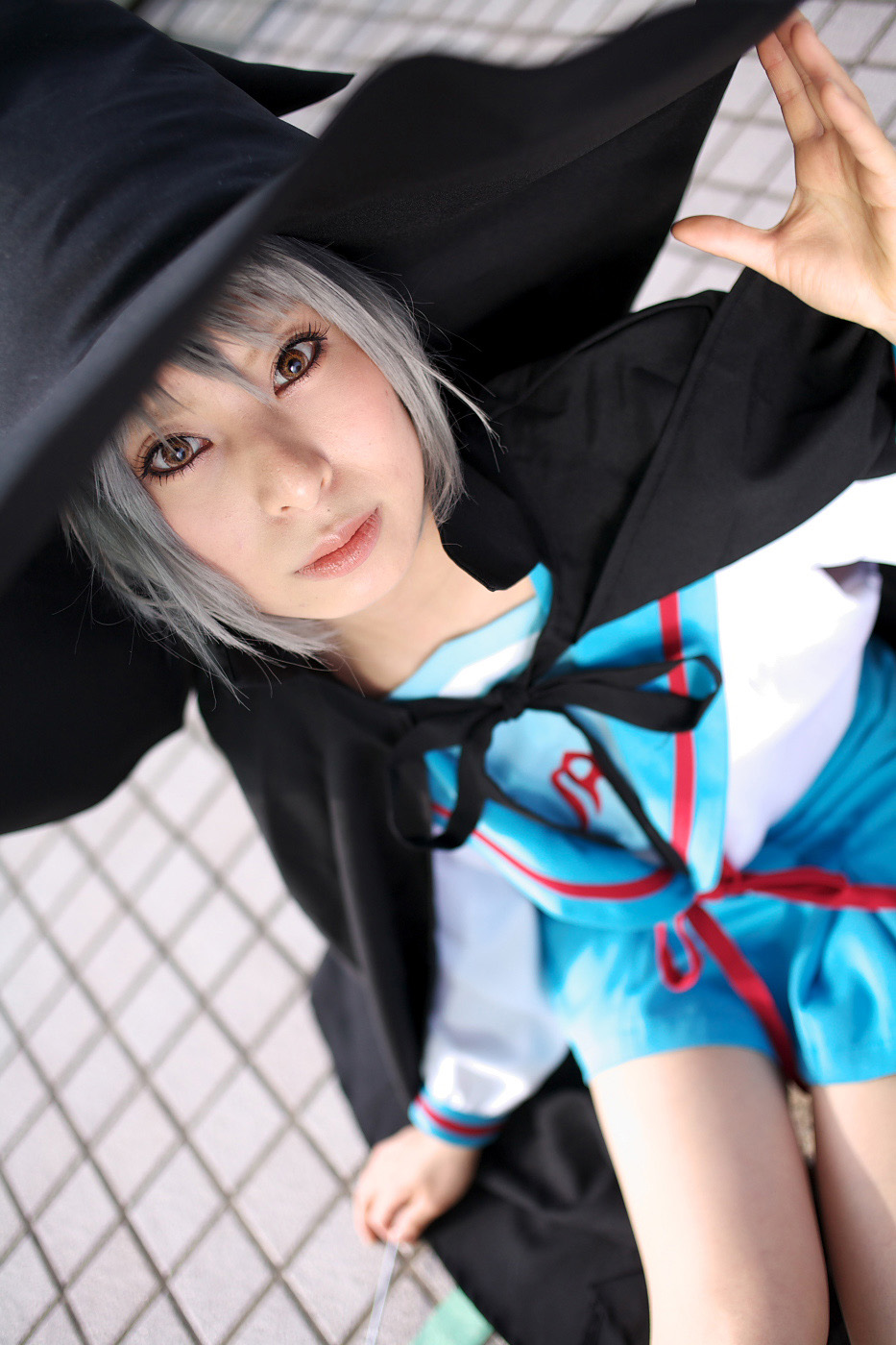ari (model), nagato yuki, suzumiya haruhi no yuuutsu, highres, photo (medium), cape, cosplay, hat, sailor, school uniform, serafuku, wand, witch hat