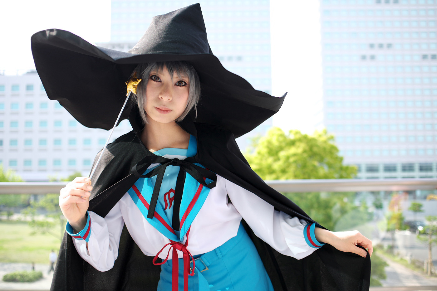 ari (model), nagato yuki, suzumiya haruhi no yuuutsu, photo (medium), cape, cosplay, hat, sailor, school uniform, serafuku, wand, witch hat