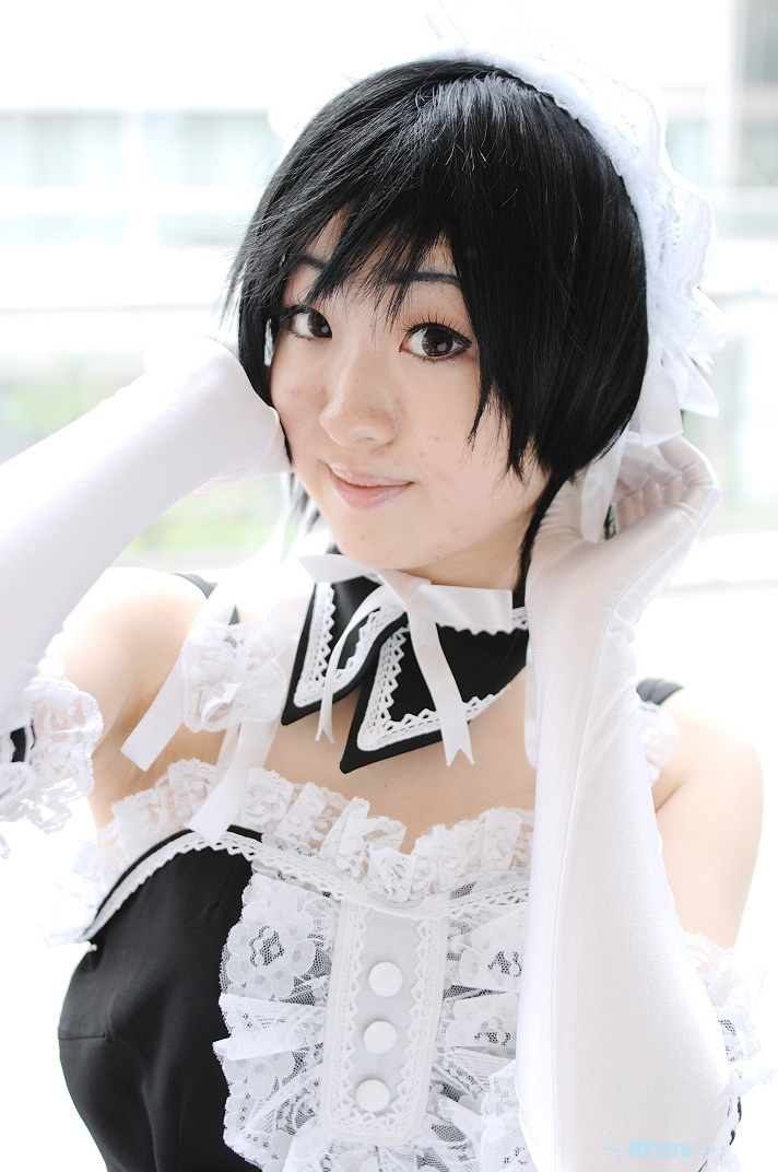 minami riko, sawatari izumi, kore ga watashi no goshujin-sama, photo (medium), 1girl, apron, asian, bare shoulders, black hair, cosplay, detached collar, elbow gloves, facing viewer, female focus, gloves, indoors, japanese (nationality), looking at viewer, maid, maid apron, maid headdress, nakabayashi yoshitaka's maid uniform, sawatari izumi (cosplay), short hair, solo, upper body, white gloves, window