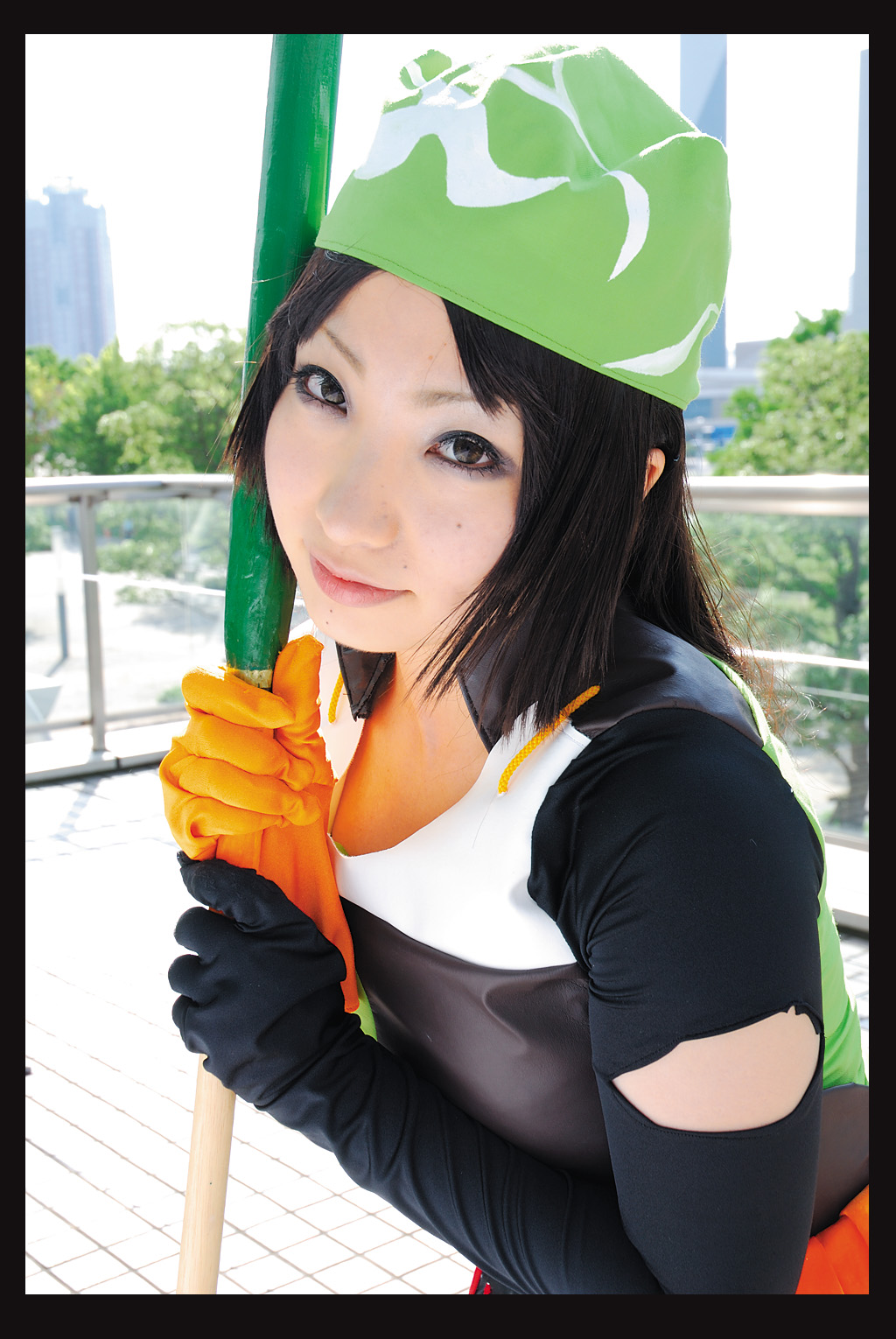 maeda matsu, sengoku basara, highres, photo (medium), cosplay, headscarf, naginata, polearm, tumiki, weapon