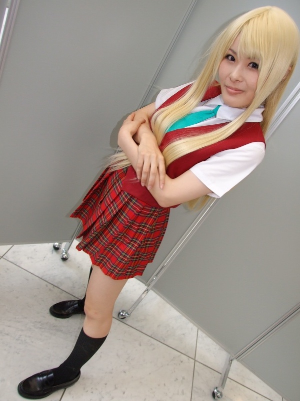 mio (cosplayer), yukihiro ayaka, mahou sensei negima!, photo (medium), blonde hair, cosplay, kneehighs, school uniform, serafuku, socks