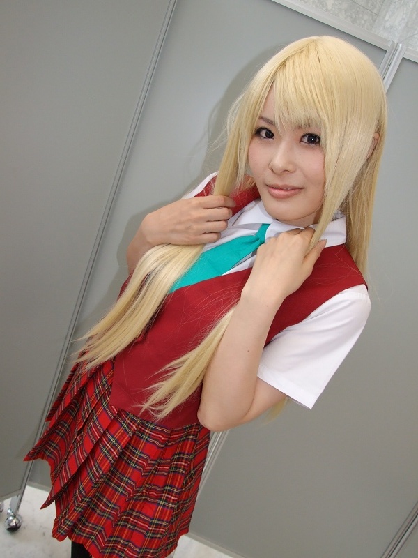 mio (cosplayer), yukihiro ayaka, mahou sensei negima!, photo (medium), blonde hair, cosplay, kneehighs, school uniform, serafuku, socks