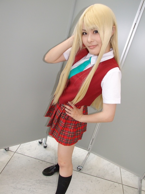 mio (cosplayer), yukihiro ayaka, mahou sensei negima!, photo (medium), blonde hair, cosplay, kneehighs, school uniform, serafuku, socks