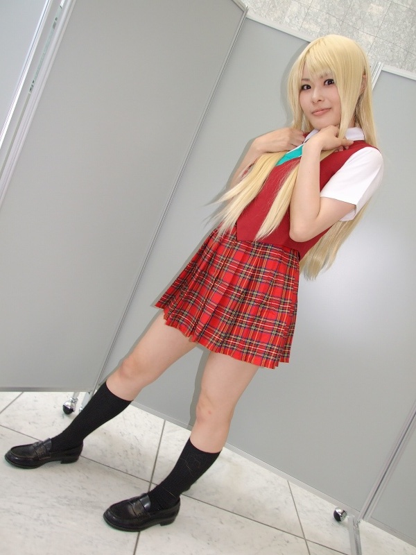 mio (cosplayer), yukihiro ayaka, mahou sensei negima!, photo (medium), blonde hair, cosplay, kneehighs, school uniform, serafuku, socks