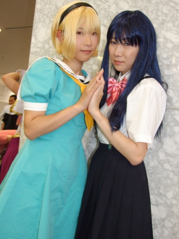furude rika, houjou satoko, higurashi no naku koro ni, photo (medium), aotsuki riku, blonde hair, blue hair, cosplay, hairband, red eyes, school uniform, serafuku, tamura akira