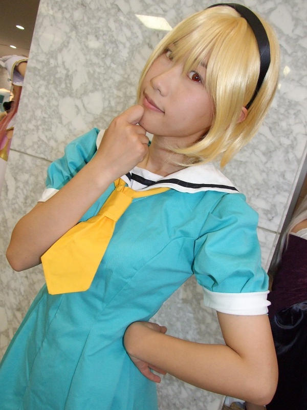 houjou satoko, higurashi no naku koro ni, photo (medium), blonde hair, cosplay, hairband, red eyes, school uniform, serafuku, tamura akira