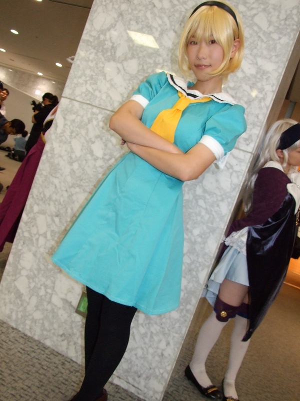 houjou satoko, higurashi no naku koro ni, photo (medium), blonde hair, cosplay, hairband, red eyes, school uniform, serafuku, tamura akira