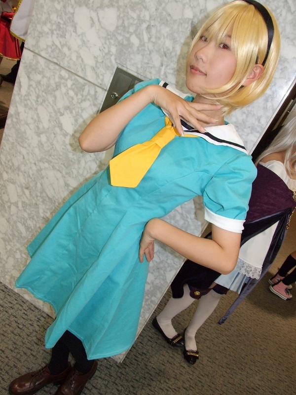 houjou satoko, higurashi no naku koro ni, photo (medium), blonde hair, cosplay, hairband, red eyes, school uniform, serafuku, tamura akira