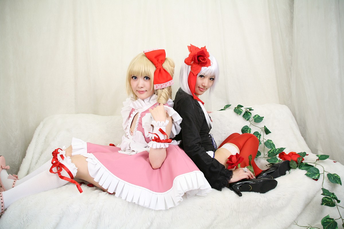 saya (cosplayer), tsugihagi mishin, photo (medium), bow, cosplay, flower, hair bow, kneehighs, lace, meidi, panties, petals, pink sweet maple, pinksweets ibara sore kara, ribbon, rose, socks, thighhighs, underwear