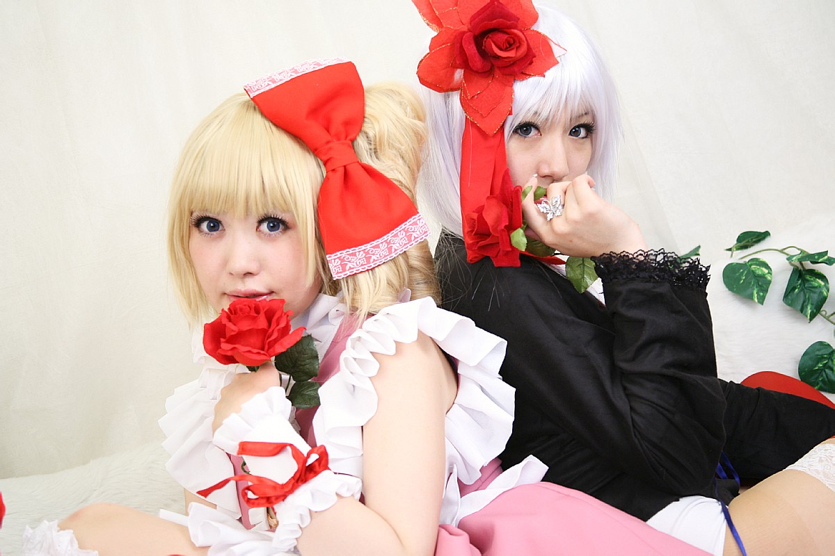 saya (cosplayer), tsugihagi mishin, photo (medium), bow, cosplay, flower, hair bow, kneehighs, lace, meidi, panties, petals, pink sweet maple, pinksweets ibara sore kara, ribbon, rose, socks, thighhighs, underwear