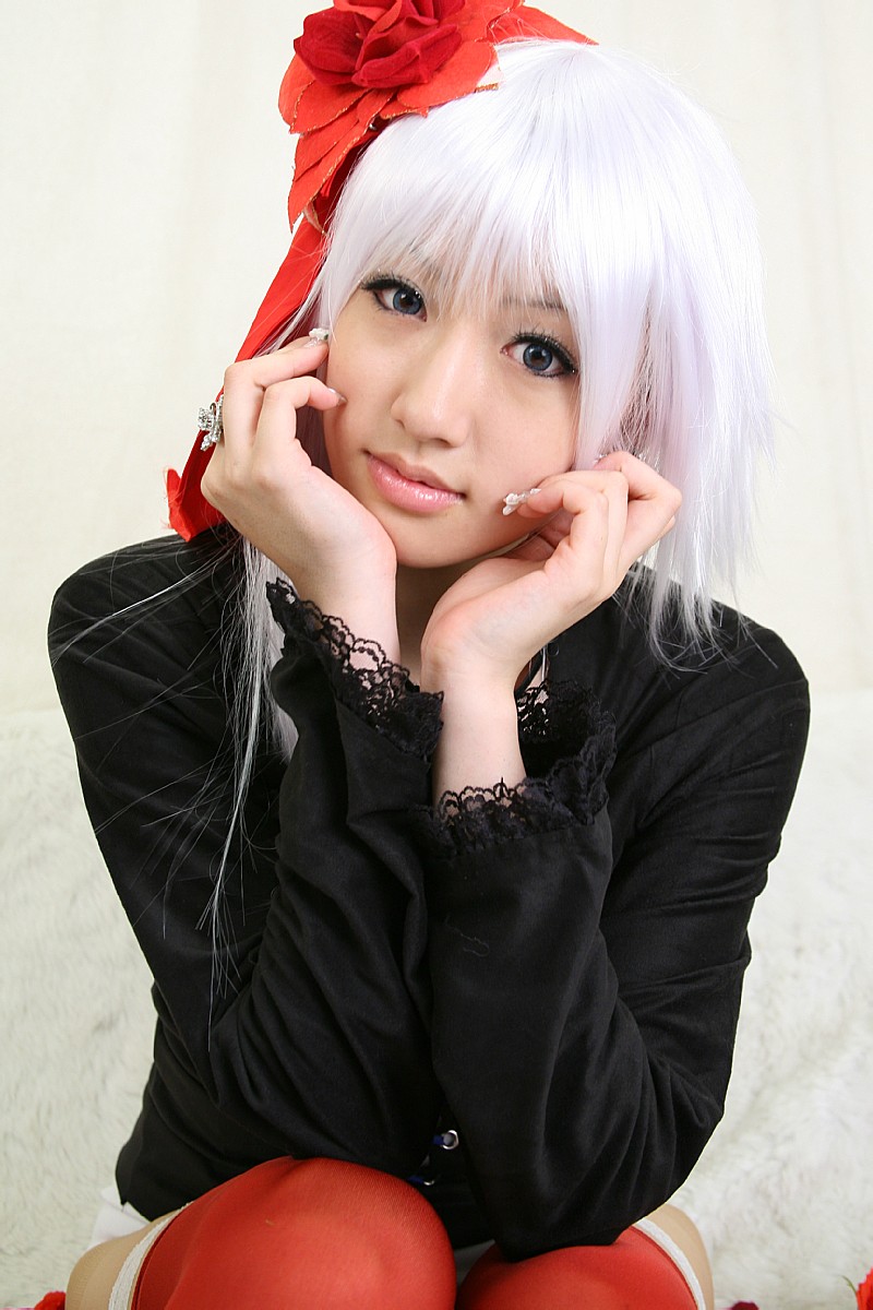 saya (cosplayer), silver hair, highres, photo (medium), bow, cosplay, flower, hair bow, lace, meidi, rose, thighhighs