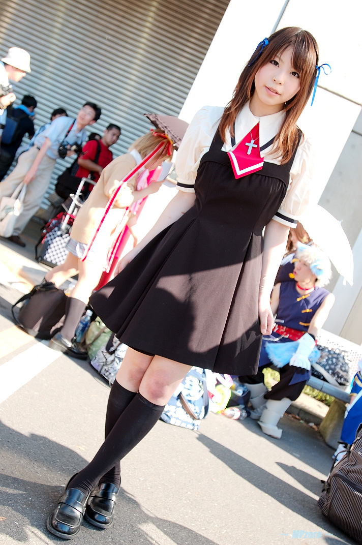 katou mari, toono minagi, air (visual novel), photo (medium), cosplay, hair ribbon, kneehighs, ribbon, school uniform, serafuku, socks