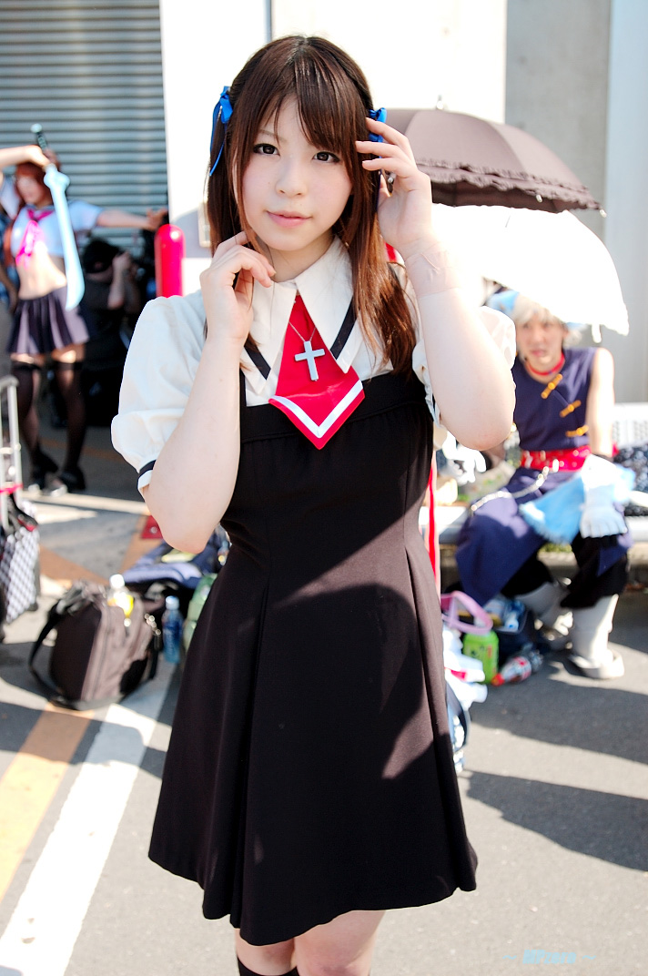 katou mari, toono minagi, air (visual novel), photo (medium), cosplay, hair ribbon, kneehighs, ribbon, school uniform, serafuku, socks