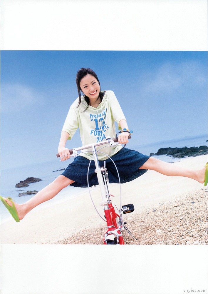 ueto aya, photo (medium), beach, bicycle, flip-flops, sandals, shorts