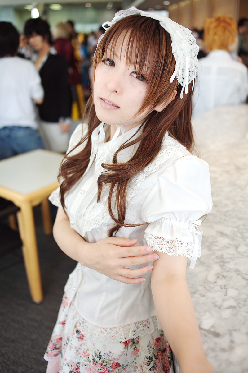 tatsu, highres, photo (medium), tagme, bonnet, kneehighs, lace, socks