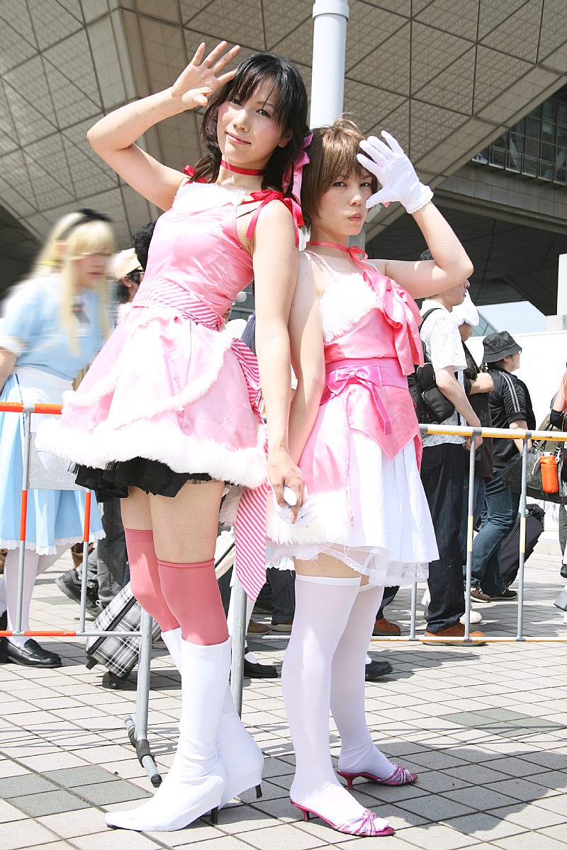 akane, tobari, amami haruka, idolmaster, idolmaster (classic), highres, photo (medium), cosplay, frills, ribbon, tatatsuki yayoi, thighhighs