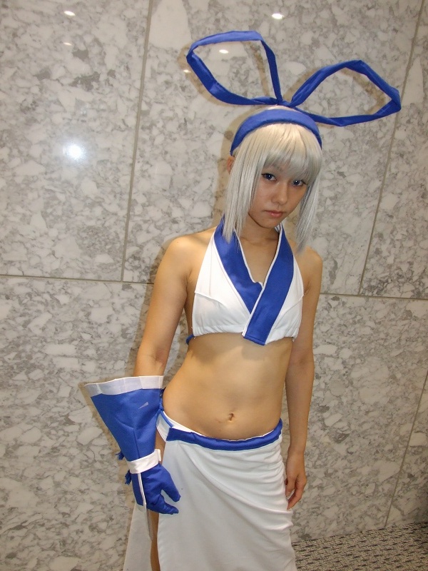 majikina mina, samurai spirits zero, silver hair, photo (medium), aisui nao, bow, cosplay, hair bow, midriff