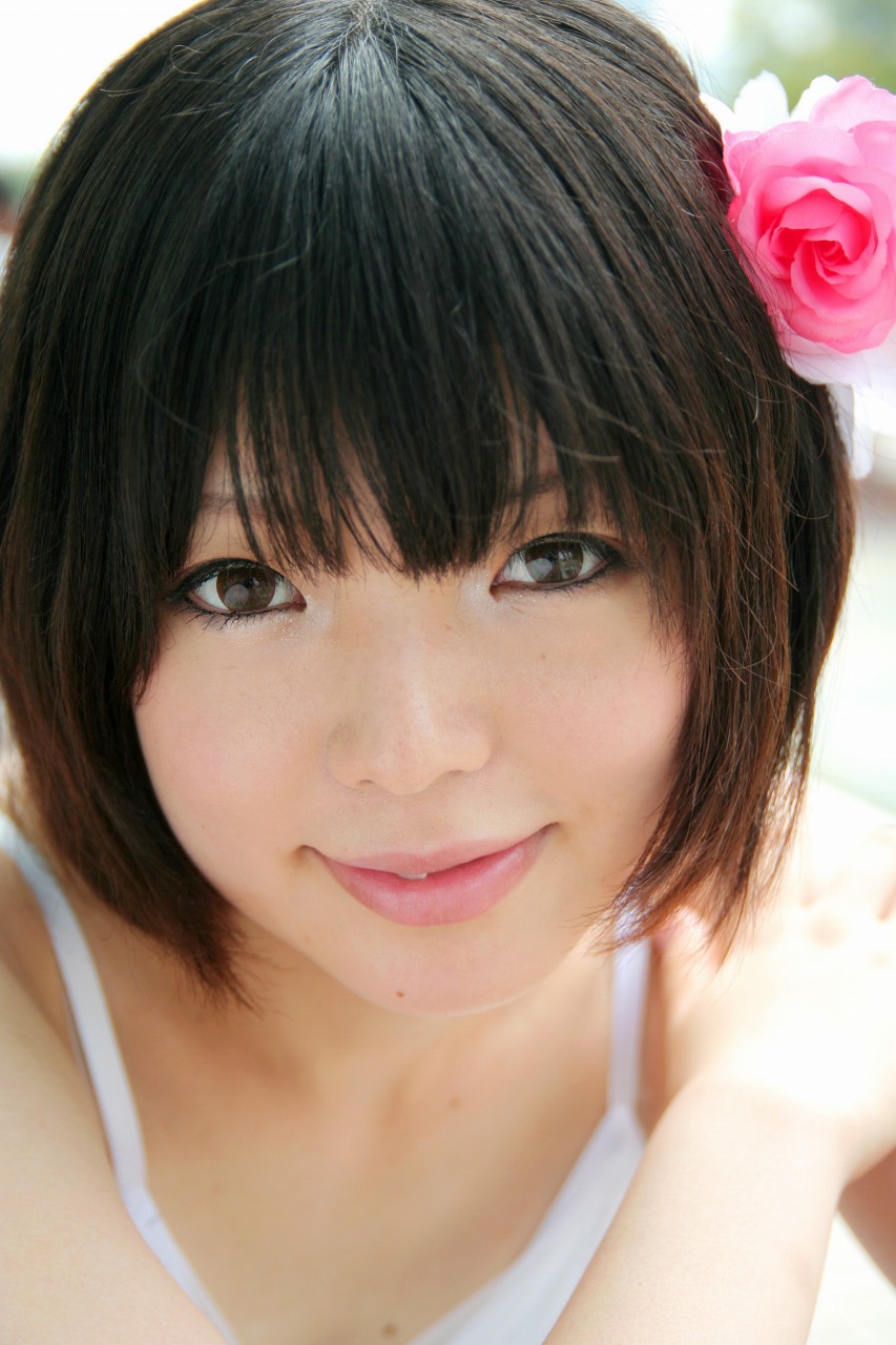 namada, osaragi hazumu, kashimashi, highres, photo (medium), 00s, 1girl, asian, bare shoulders, black hair, blurry, breasts, brown eyes, brown hair, close-up, cosplay, depth of field, dress, eyeliner, female focus, flower, gradient hair, hair flower, hair ornament, light smile, looking at viewer, makeup, mole, multicolored hair, osaragi hazumu (cosplay), parted lips, short hair, small breasts, solo, white dress