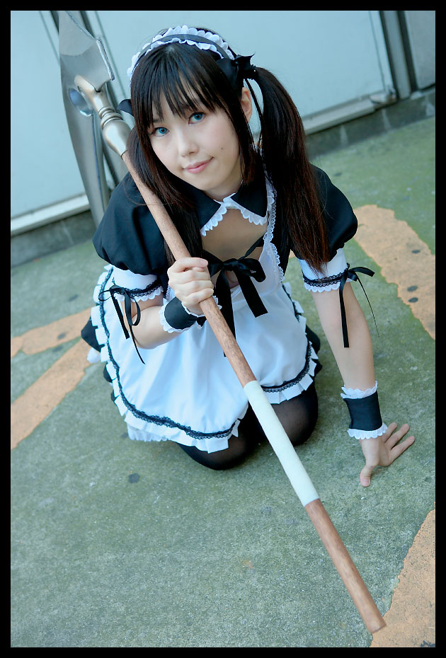 airi (queen's blade), queen's blade, photo (medium), airi (queen's blade) (cosplay), apron, cosplay, maid, maid apron, ribbon, scythe, twintails