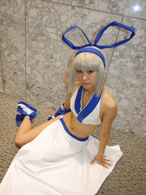 majikina mina, samurai spirits zero, silver hair, photo (medium), aisui nao, bow, cosplay, hair bow, midriff
