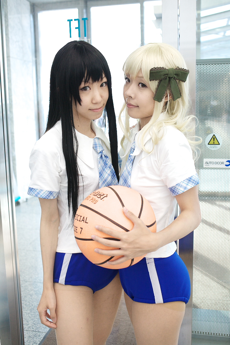 character request, highres, photo (medium), source request, ball, basketball (object), blonde hair, cosplay, gym uniform, mariharu, mizuori
