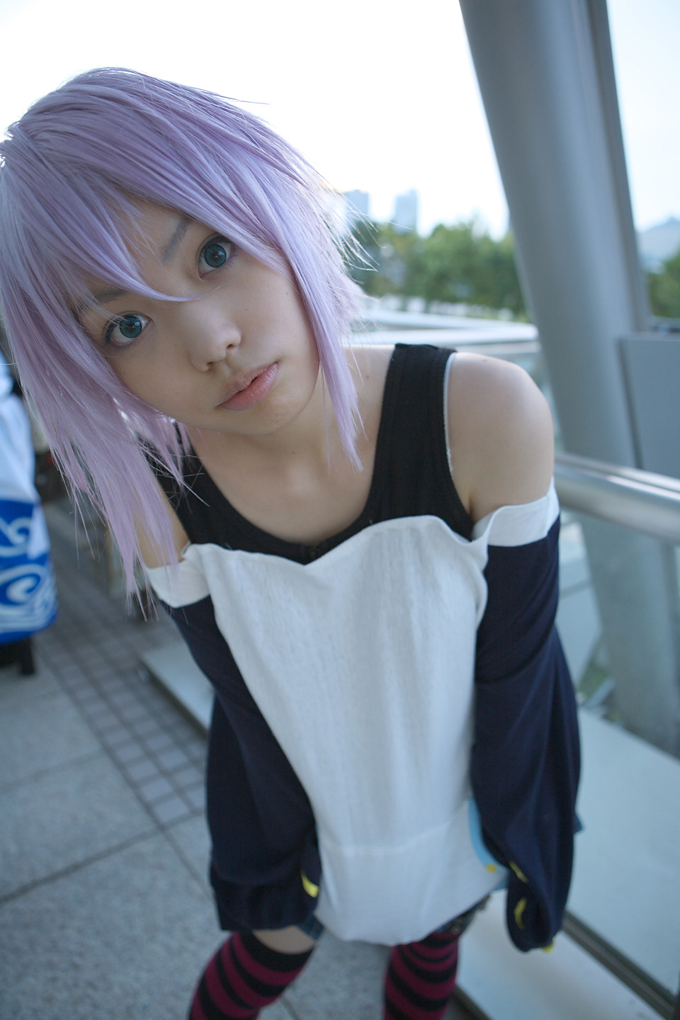 shirayuki mizore, rosario+vampire, striped, highres, photo (medium), cosplay, kaieda kae, purple hair, tank top, thighhighs