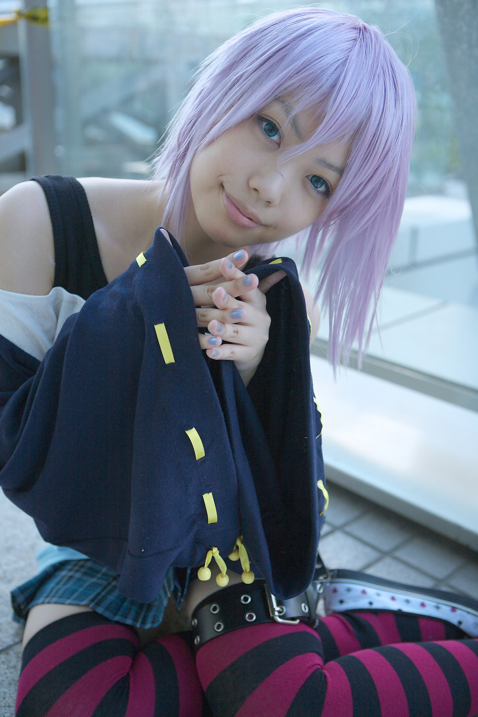 shirayuki mizore, rosario+vampire, striped, highres, photo (medium), belt as garter, cosplay, kaieda kae, purple hair, tank top, thighhighs
