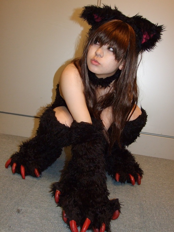 felicia (darkstalkers), hachisu, capcom, darkstalkers, fur, photo (medium), animal ears, animal hands, cat ears, claws, cosplay, kneehighs, socks