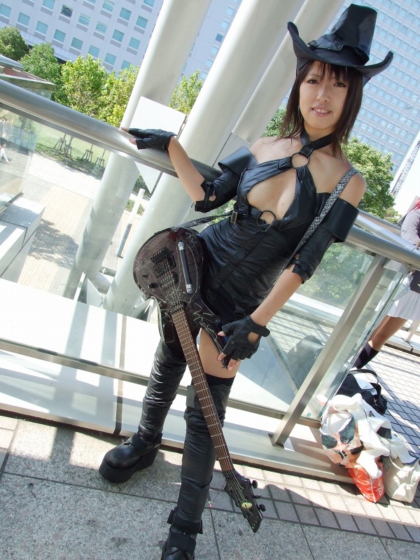 i-no, itsuya (real life), arc system works, guilty gear, photo (medium), cosplay, fingerless gloves, gloves, guitar, hat, instrument, leather, thighhighs, witch hat