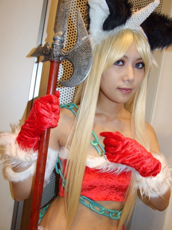 kisaragi towa, riesz, seiken densetsu, seiken densetsu 3, photo (medium), 1girl, animal ears, blonde hair, bra, cat ears, chain, cosplay, female focus, horns, lingerie, polearm, riesz (cosplay), santa costume, single horn, solo, underwear, weapon