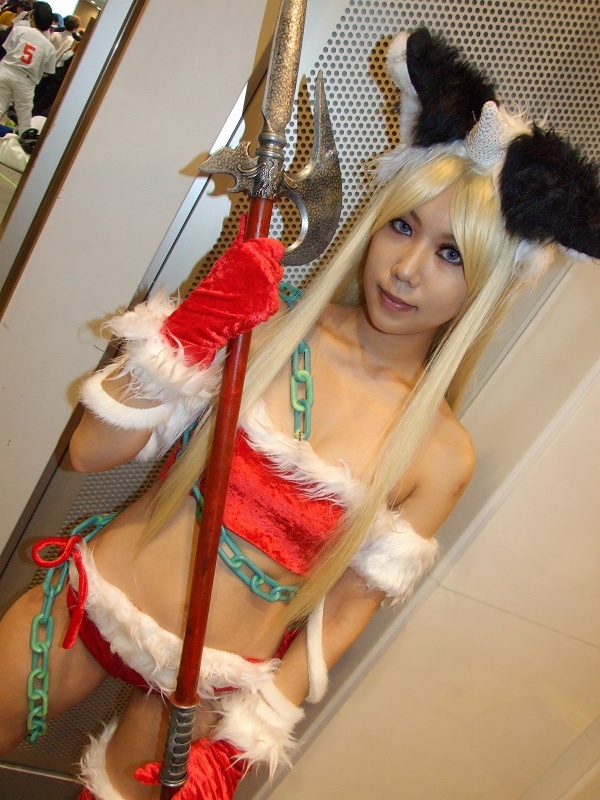 kisaragi towa, riesz, seiken densetsu, seiken densetsu 3, photo (medium), 1girl, animal ears, blonde hair, bra, cat ears, chain, cosplay, female focus, horns, lingerie, polearm, riesz (cosplay), santa costume, single horn, solo, underwear, weapon
