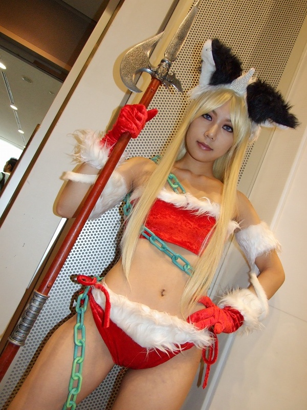 kisaragi towa, riesz, seiken densetsu, seiken densetsu 3, photo (medium), 1girl, animal ears, blonde hair, bra, cat ears, chain, cosplay, female focus, horns, lingerie, polearm, riesz (cosplay), santa costume, single horn, solo, underwear, weapon