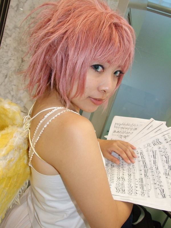 sora (model), madou monogatari, puyopuyo, photo (medium), cosplay, dress, harpy, monster girl, pink hair, sheet music, wings