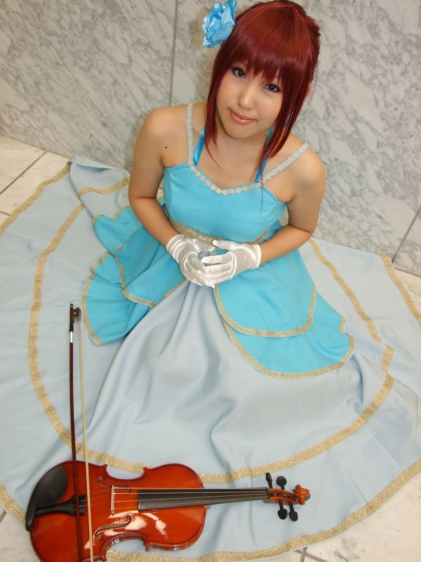 hino kahoko, moeka (cosplayer), kiniro no corda, photo (medium), cosplay, dress, flower, gloves, gown, hair flower, hair ornament, instrument, red hair, violin