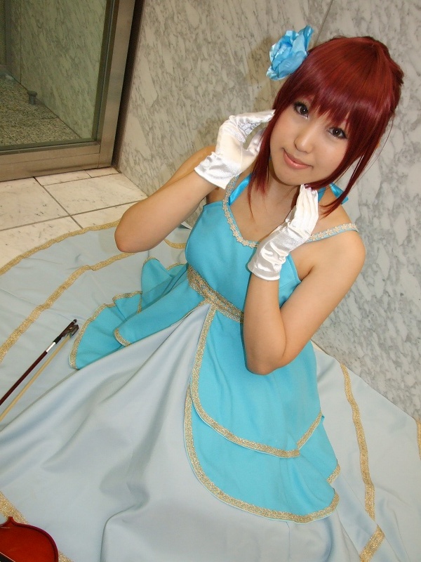 hino kahoko, moeka (cosplayer), kiniro no corda, photo (medium), cosplay, dress, flower, gloves, gown, hair flower, hair ornament, instrument, red hair, violin