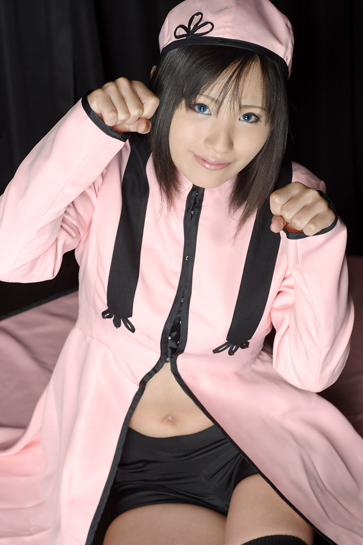 suzukaze yuuki, kinomoto sakura, cardcaptor sakura, photo (medium), 1girl, asian, beret, black hair, blue eyes, coat, color contacts, cosplay, hat, kinomoto sakura (cosplay), looking at viewer, midriff, open clothes, open coat, smile, thighhighs