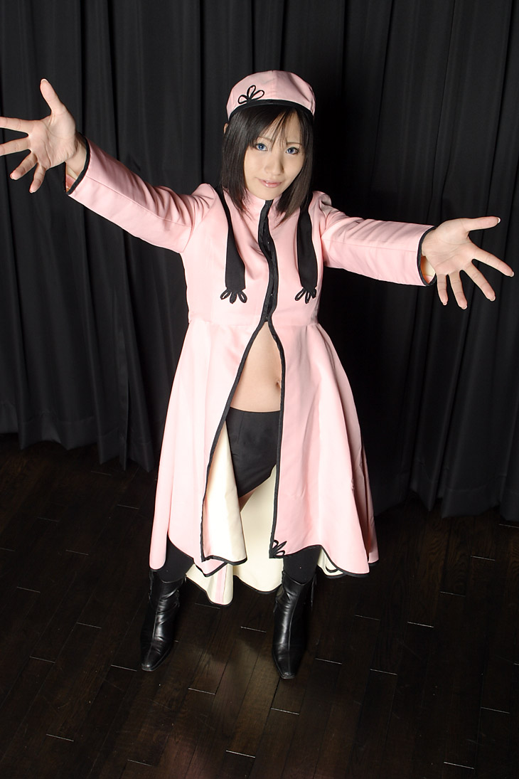 suzukaze yuuki, kinomoto sakura, cardcaptor sakura, photo (medium), 1girl, asian, beret, black hair, blue eyes, coat, color contacts, cosplay, hat, kinomoto sakura (cosplay), looking at viewer, midriff, open clothes, open coat, smile, thighhighs
