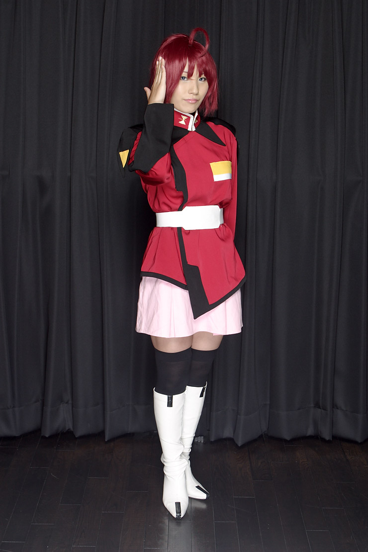 suzukaze yuuki, lunamaria hawke, gundam, gundam seed, gundam seed destiny, photo (medium), boots, cosplay, gun, red hair, thighhighs, weapon