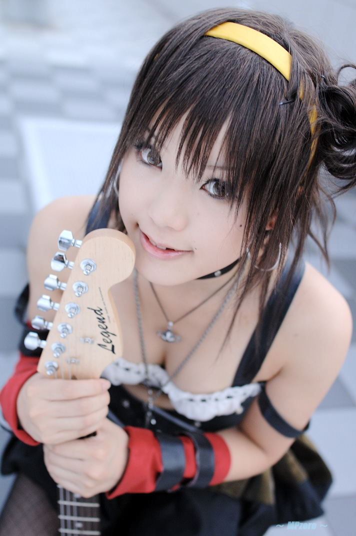 kipi-san, suzumiya haruhi, real life, suzumiya haruhi no yuuutsu, fishnet legwear, cosplay photo, photo (medium), 1girl, asian, belt, breasts, cleavage, cosplay, elbow gloves, electric guitar, female focus, fender stratocaster, fishnets, gloves, guitar, hairband, instrument, looking at viewer, midriff, small breasts, solo, suzumiya haruhi (cosplay)