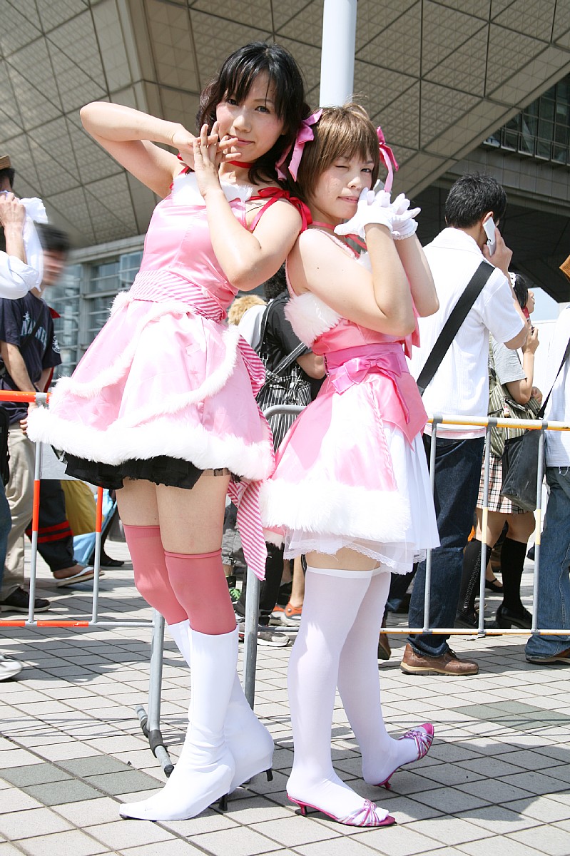 akane, tobari, amami haruka, idolmaster, idolmaster (classic), highres, photo (medium), cosplay, frills, ribbon, tatatsuki yayoi, thighhighs