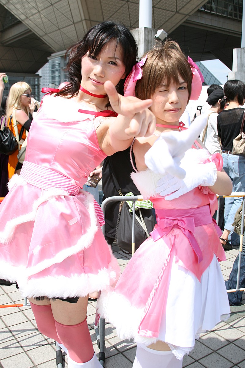 akane, tobari, amami haruka, idolmaster, idolmaster (classic), highres, photo (medium), cosplay, frills, ribbon, tatatsuki yayoi, thighhighs