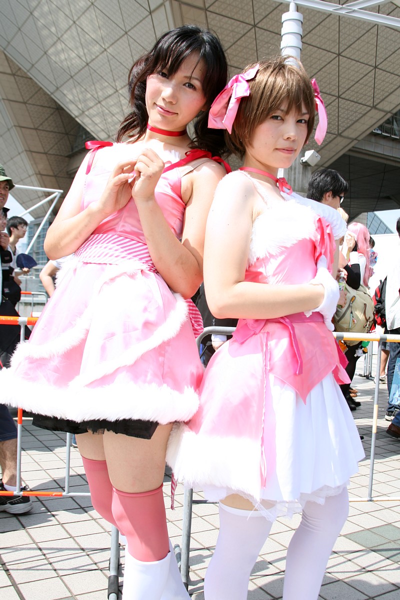 akane, tobari, amami haruka, idolmaster, idolmaster (classic), highres, photo (medium), cosplay, frills, ribbon, tatatsuki yayoi, thighhighs