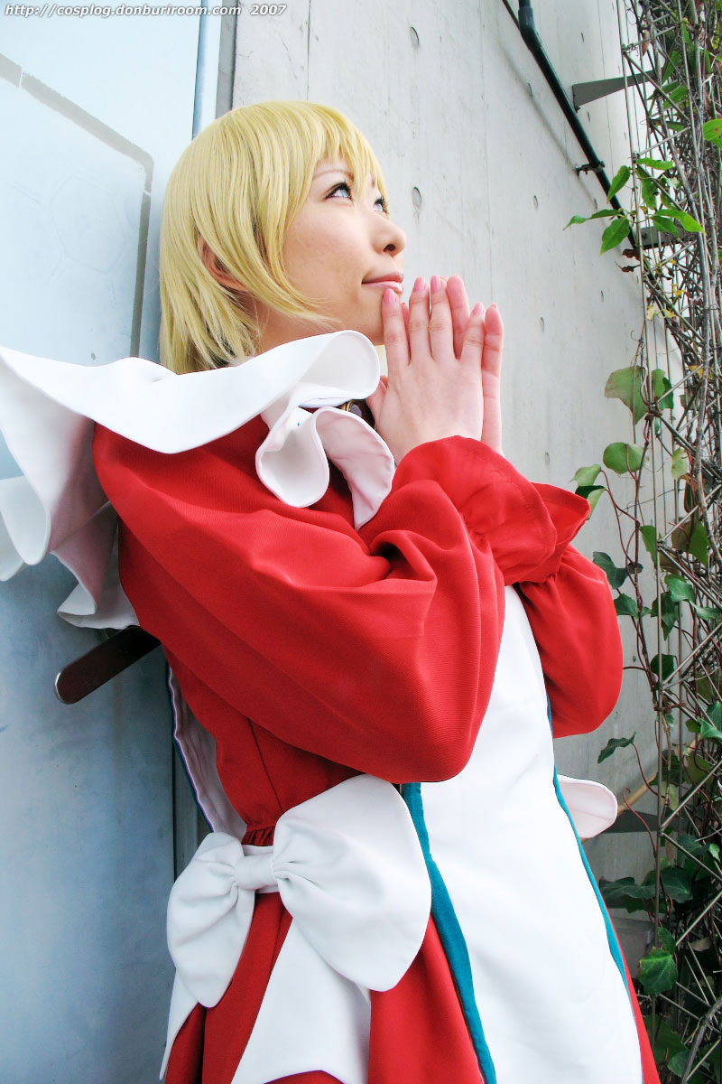 chippi, erstin ho, my-otome, highres, photo (medium), 1girl, 2007, apron, asian, blonde hair, blue eyes, color contacts, cosplay, erstin ho (cosplay), female focus, maid, maid apron, outdoors, school uniform, short hair, solo, watermark, web address