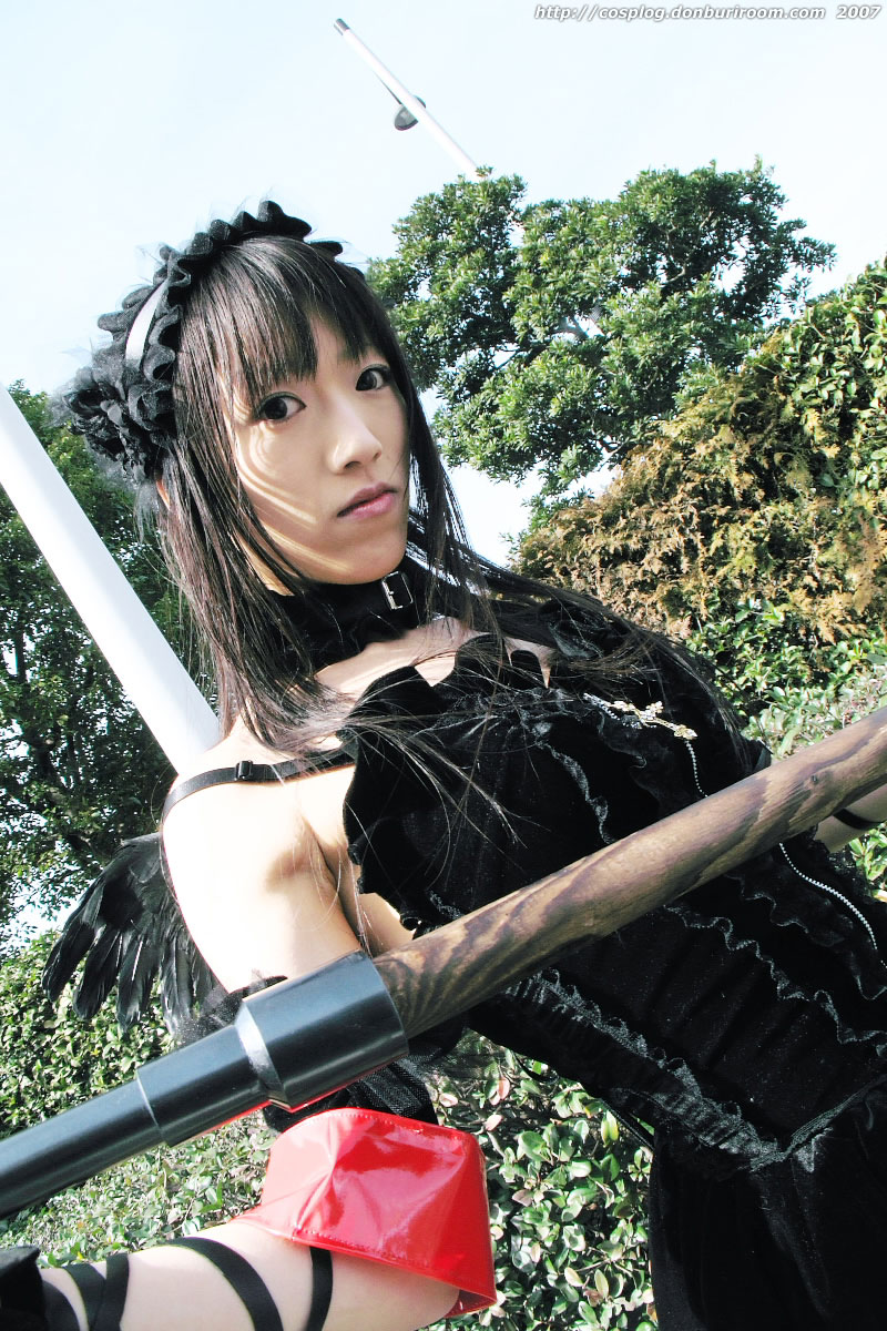 suzuyuki kaho, morte (vispo), vispo original, highres, photo (medium), tagme, 1girl, 2007, armband, asian, bare shoulders, blue sky, cosplay, dutch angle, female focus, frills, gothic lolita, hairband, hedge, japanese (nationality), lamppost, lolita fashion, lolita hairband, looking at viewer, outdoors, sky, solo, watermark, web address, wings