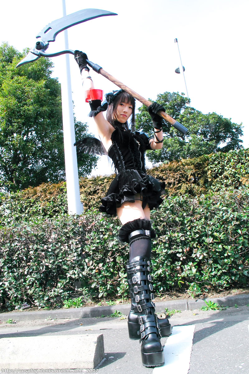 suzuyuki kaho, morte (vispo), vispo original, black footwear, platform footwear, highres, photo (medium), tagme, 2007, armband, armpits, asian, bare shoulders, belt, black gloves, black panties, blue sky, boots, cosplay, cross, dress, dutch angle, frills, full body, gloves, gothic lolita, hairband, hedge, japanese (nationality), lamppost, lolita fashion, lolita hairband, looking at viewer, outdoors, panties, pantyshot, scythe, short dress, sky, standing, thighhighs, thighhighs under boots, tree, underwear, watermark, weapon, web address, wings, zettai ryouiki